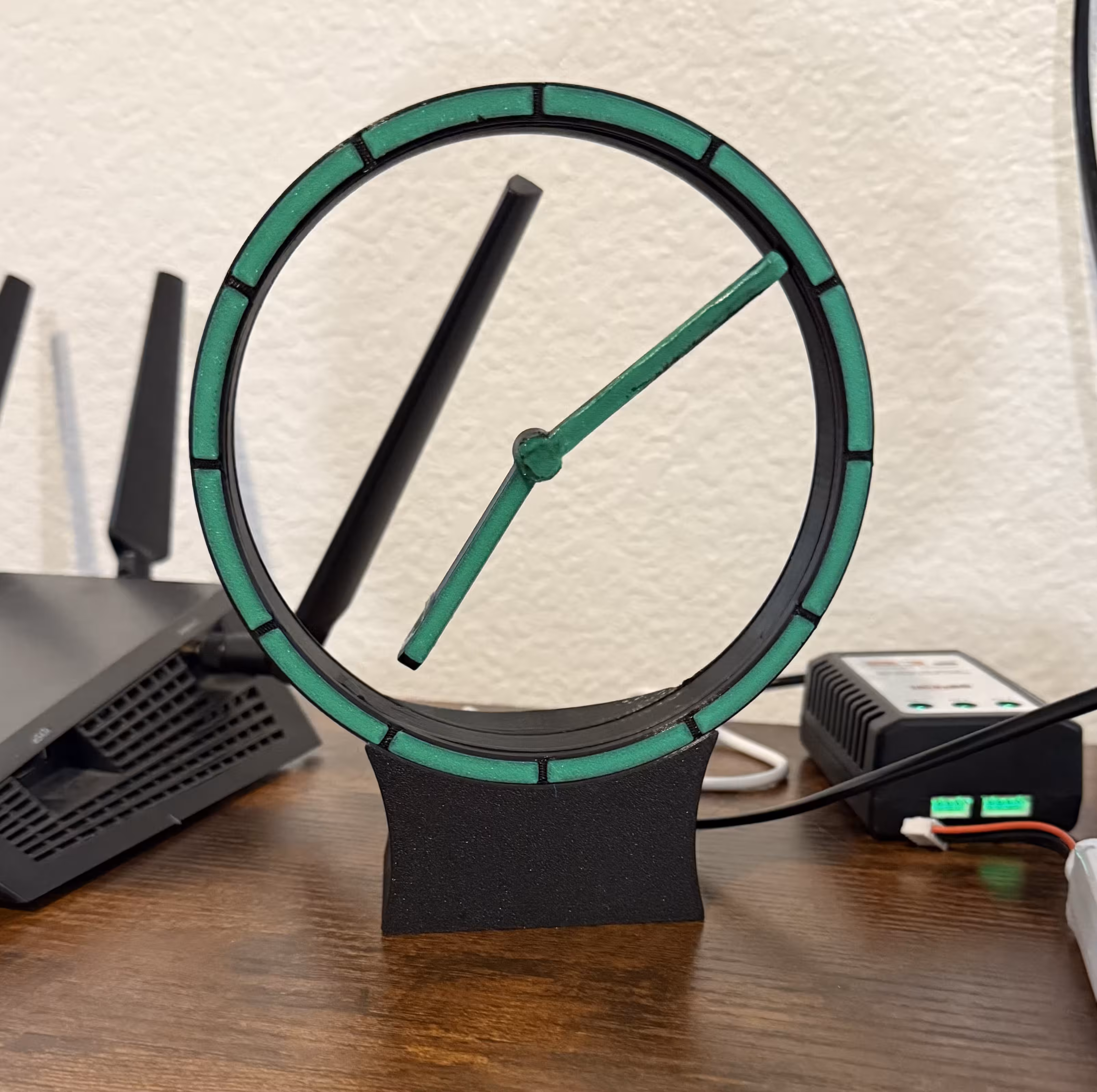 Hollow clock with magnetic hand